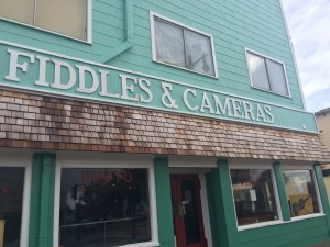 An Elegant Touch of Strings visits Fiddles and Cameras in Fort Bragg